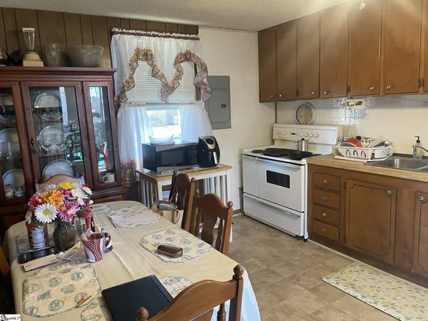 $85,000 | 219 Carver Street, Joanna, SC 29351