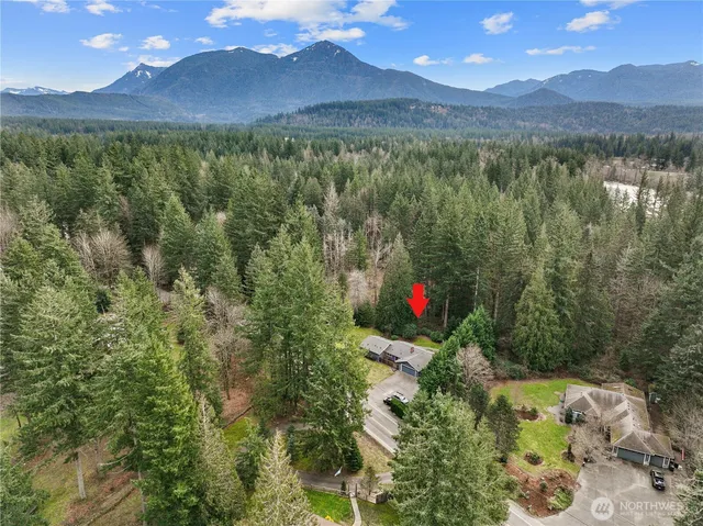 $1,025,000 | 44303 Southeast Mt Si Road, North Bend, WA 98045
