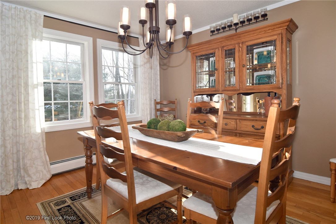 23 Rogler Farm Road Smithfield, RI 02917 - Photo 3 of 32