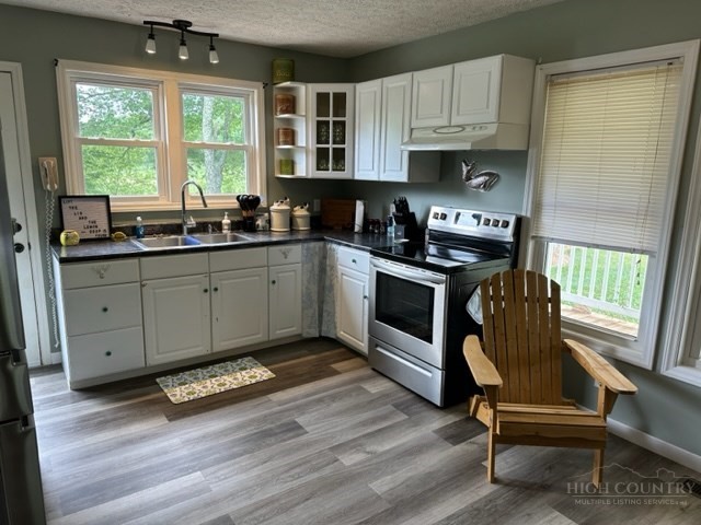 7176 Comers Rock Road Elk Creek, VA 24326 - Photo 4 of 50