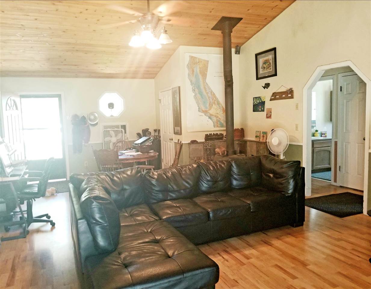 17821 Fisher Road Weed, CA 96094 - Photo 15 of 17 Gallery Image 15