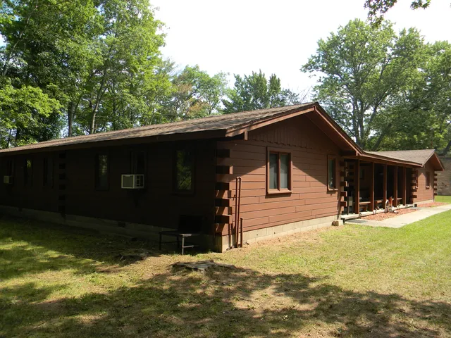 $1,100,000 | 1306 North Tippy Dam Road, Wellston, MI 49689