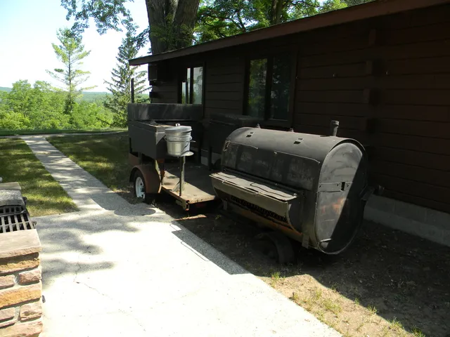 $1,100,000 | 1306 North Tippy Dam Road, Wellston, MI 49689