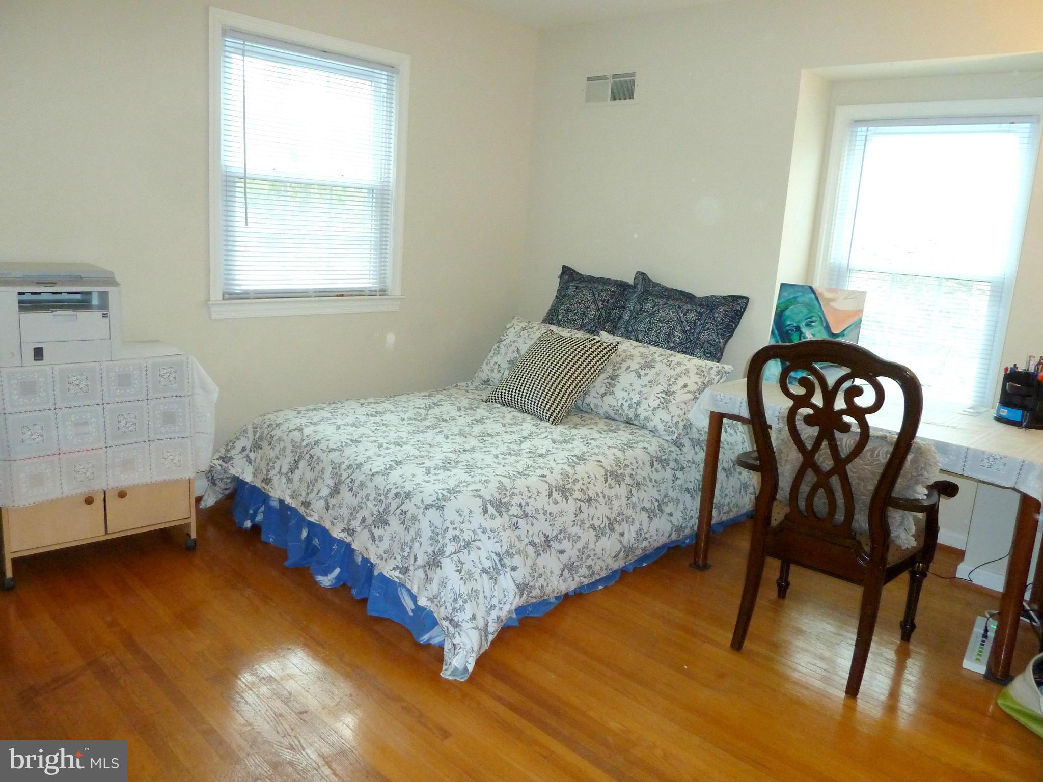 8702 Postoak Road Potomac, MD 20854 - Photo 18 of 27 Bedroom