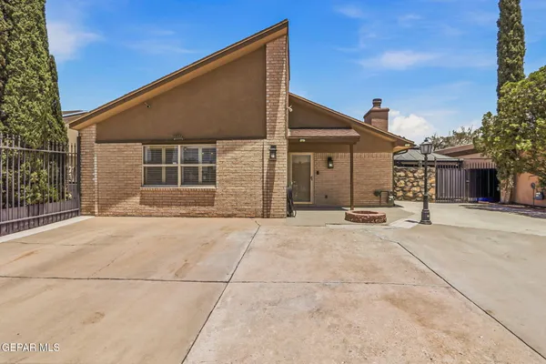 $229,950 | 1816 Karl Wyler Drive, El Paso, TX 79936