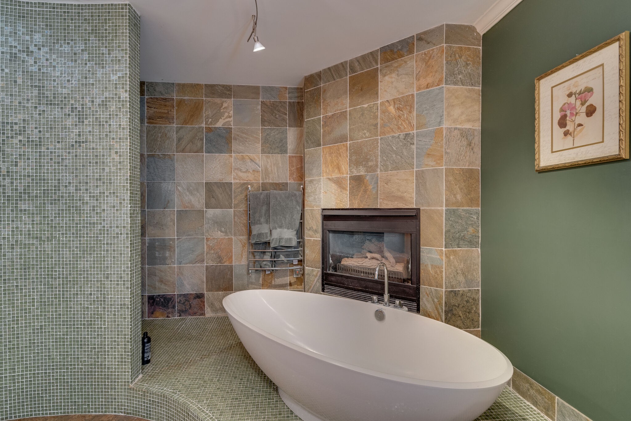 621 Post Oak Circle Brentwood, TN 37027 - Photo 21 of 50 a bathroom with a bathtub and shower