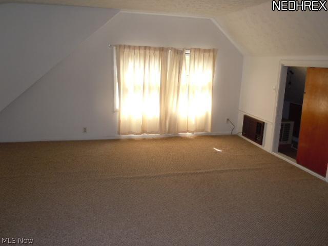 21863 Louis Road Bedford, OH 44146 - Photo 9 of 25 Unit 2 living room