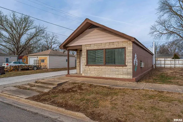 $35,000 | 210 North Beason Street, Lincoln, IL 62656