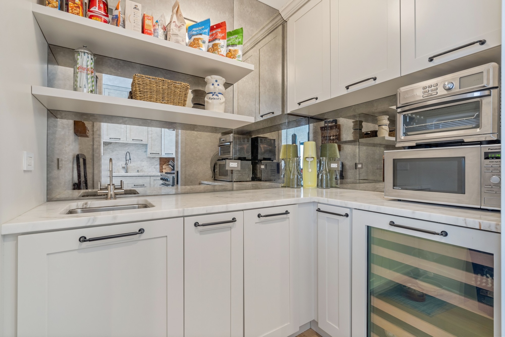 910 West Madison Street, Unit 904E Chicago, IL 60607 - Photo 24 of 64