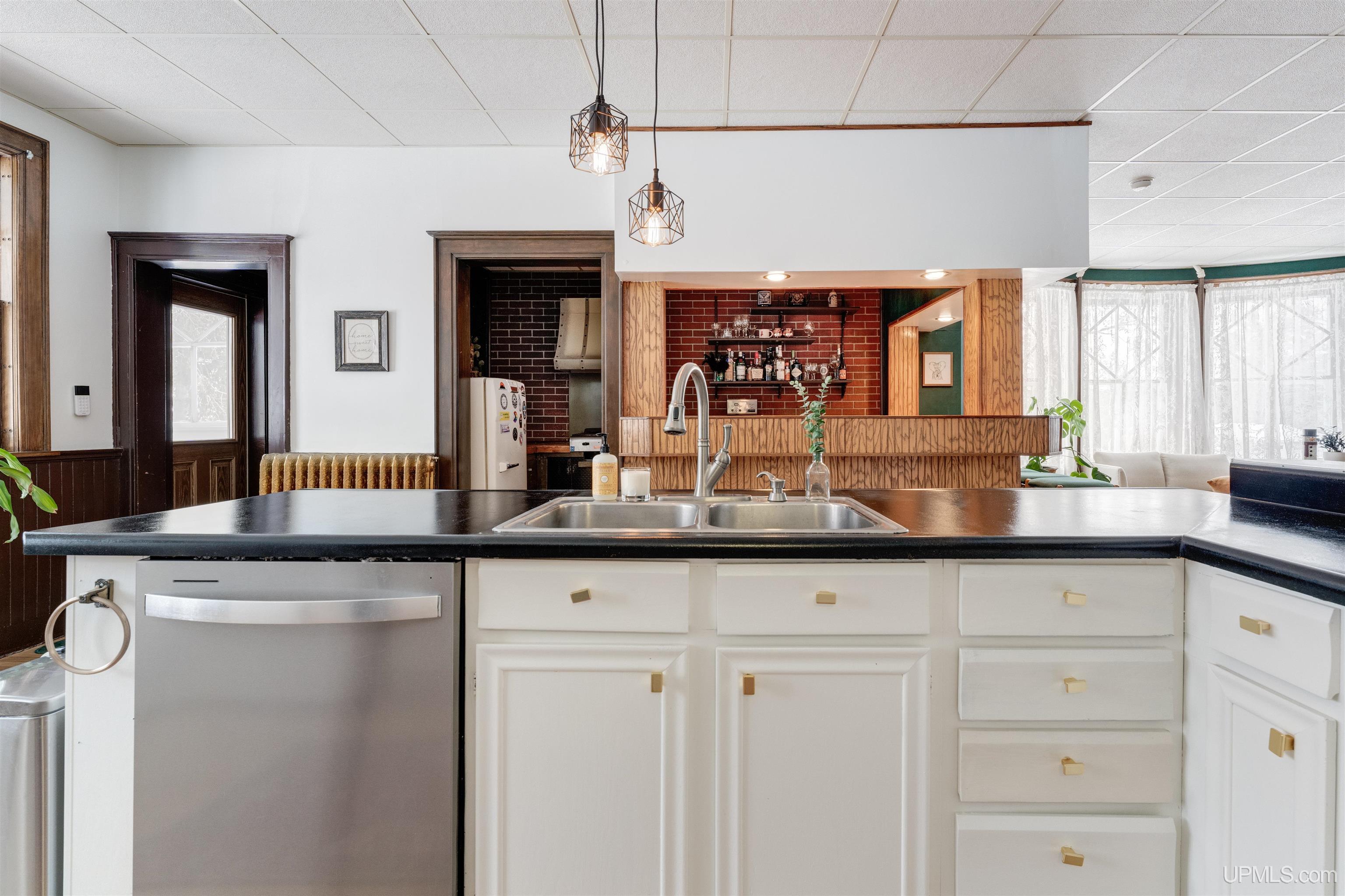 78 4th Street Laurium, MI 49913 - Photo 6 of 52