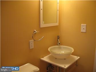 18 Great Oak Road Hamilton, NJ 08690 - Photo 7 of 12 Bathroom