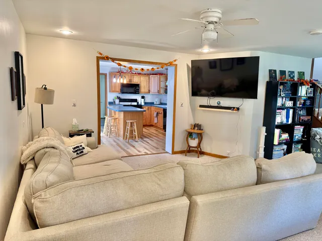 $209,900 | 321 North Street, Jonesville, MI 49250