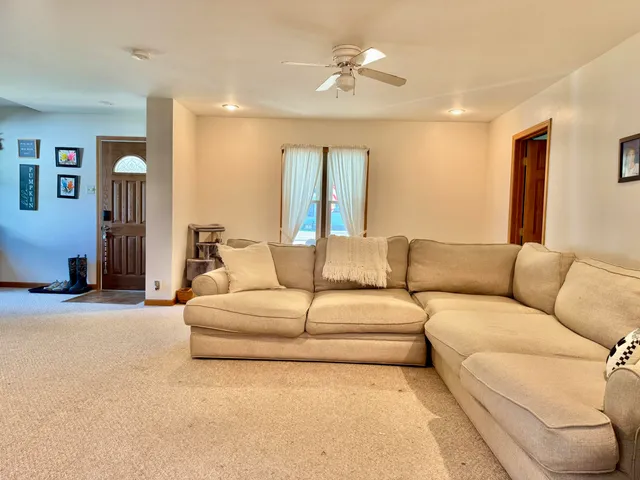 $209,900 | 321 North Street, Jonesville, MI 49250