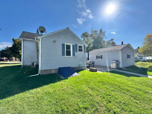 $209,900 | 321 North Street, Jonesville, MI 49250