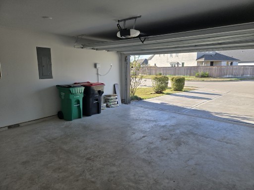 9714 Perdita Trail Missouri City, TX 77459 - Photo 14 of 18 2 car Garage