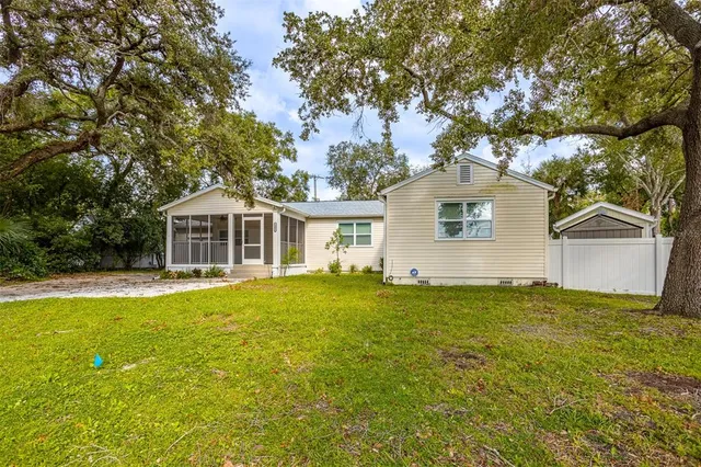 $3,450 | 1499 West River Shore Way, Tampa, FL 33603