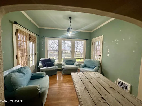 $569,444 | 347 North 23rd Avenue, Yakima, WA 98902