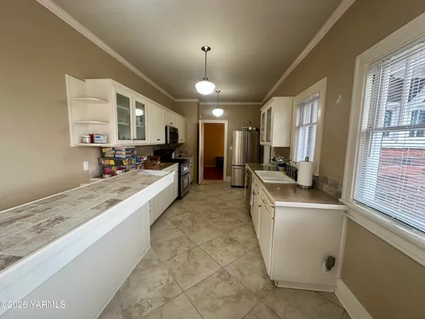 $569,444 | 347 North 23rd Avenue, Yakima, WA 98902