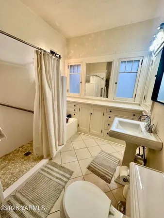 $569,444 | 347 North 23rd Avenue, Yakima, WA 98902