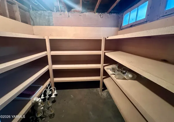 $569,444 | 347 North 23rd Avenue, Yakima, WA 98902