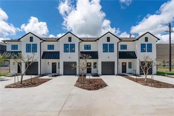 $1,795 | 548 Cole Street, Unit 3, Corpus Christi, TX 78404