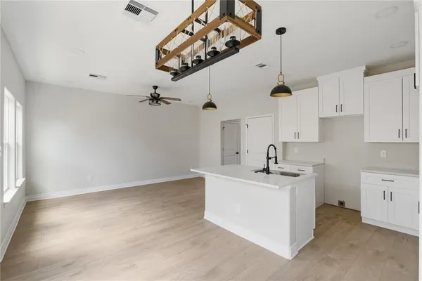 $1,795 | 548 Cole Street, Unit 3, Corpus Christi, TX 78404