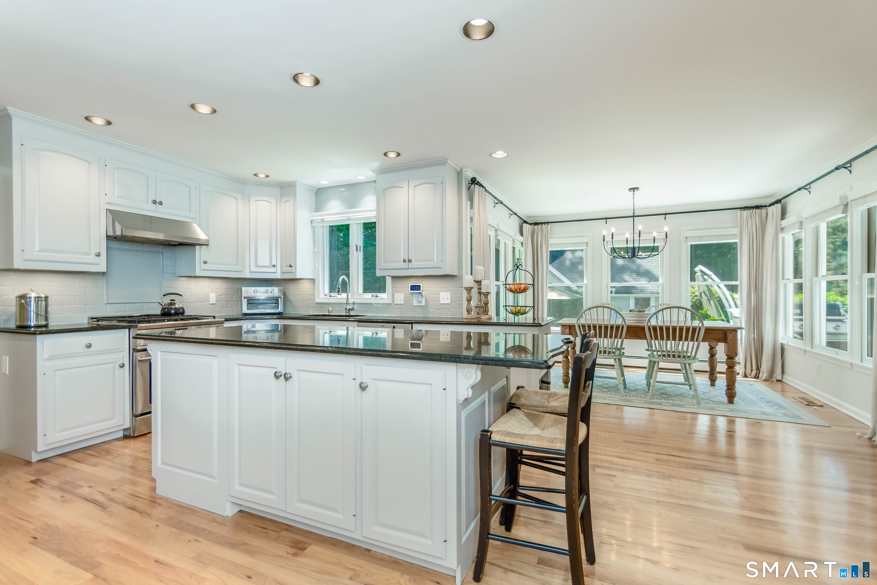 185 Center Road Easton, CT 06612 - Photo 12 of 40