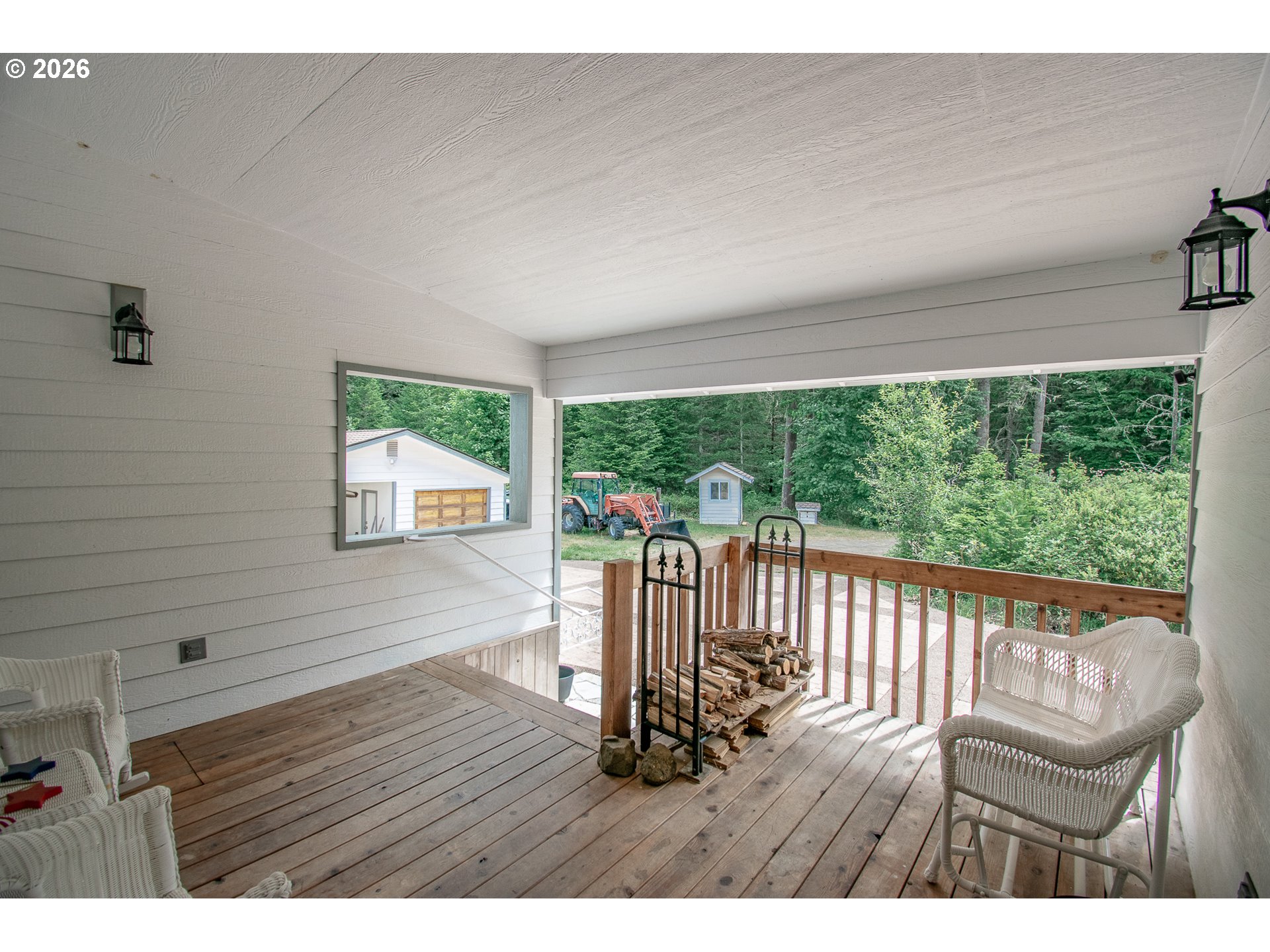 2690 Bear Creek Road Cottage Grove, OR 97424 - Photo 3 of 46