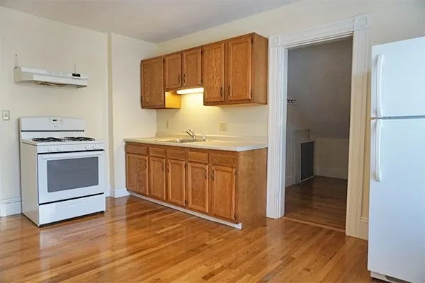 $2,350 | 20 Norumbega Terrace, Unit 2, Waltham, MA 02453