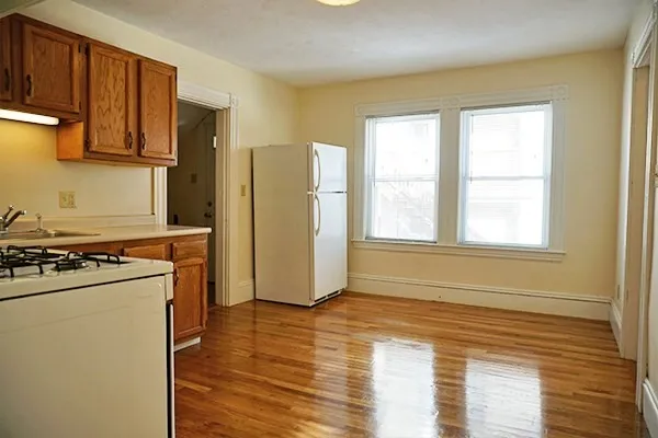 $2,350 | 20 Norumbega Terrace, Unit 2, Waltham, MA 02453
