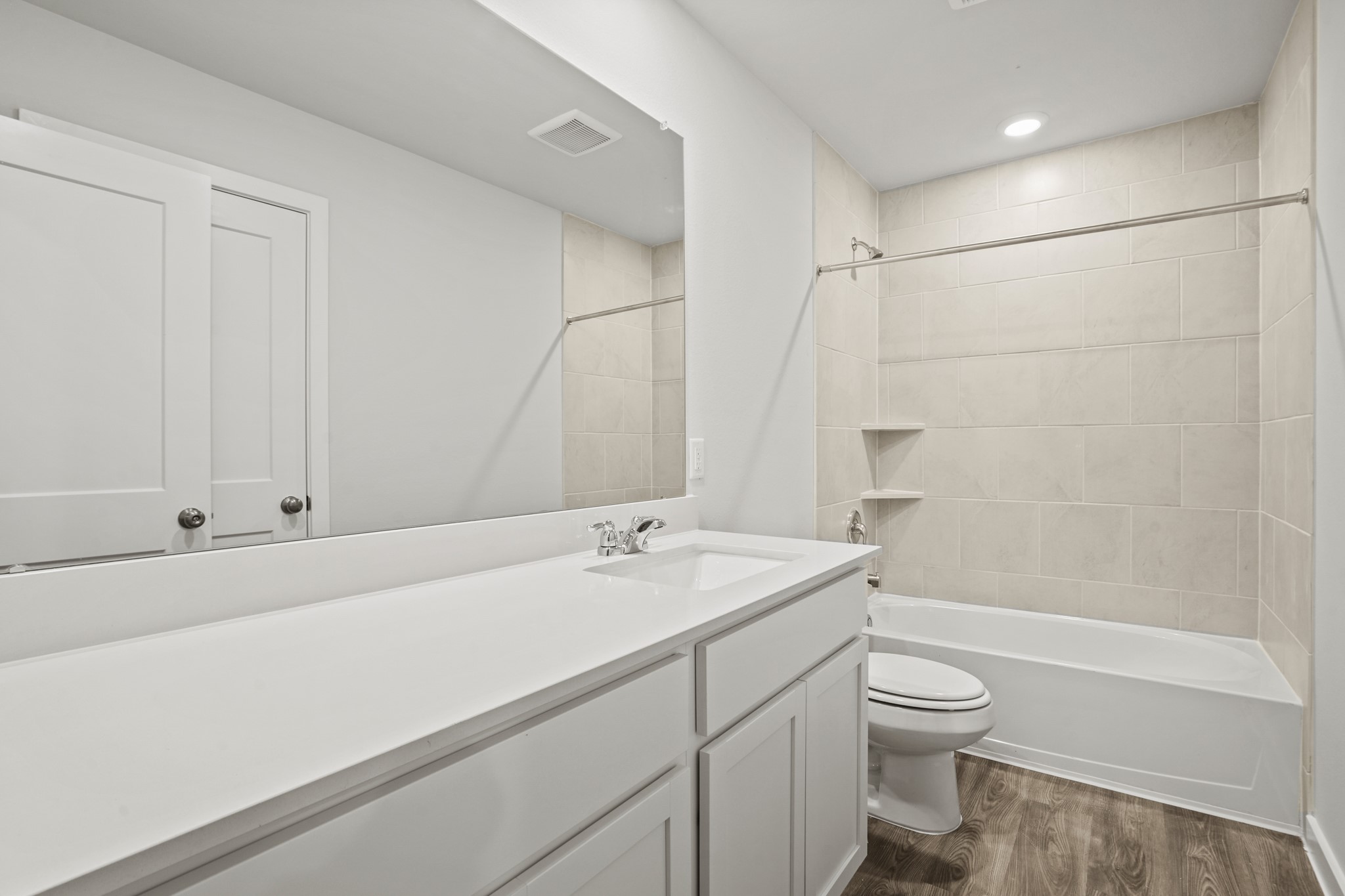 9712 Caney Bend Road Conroe, TX 77303 - Photo 18 of 25 representative photo