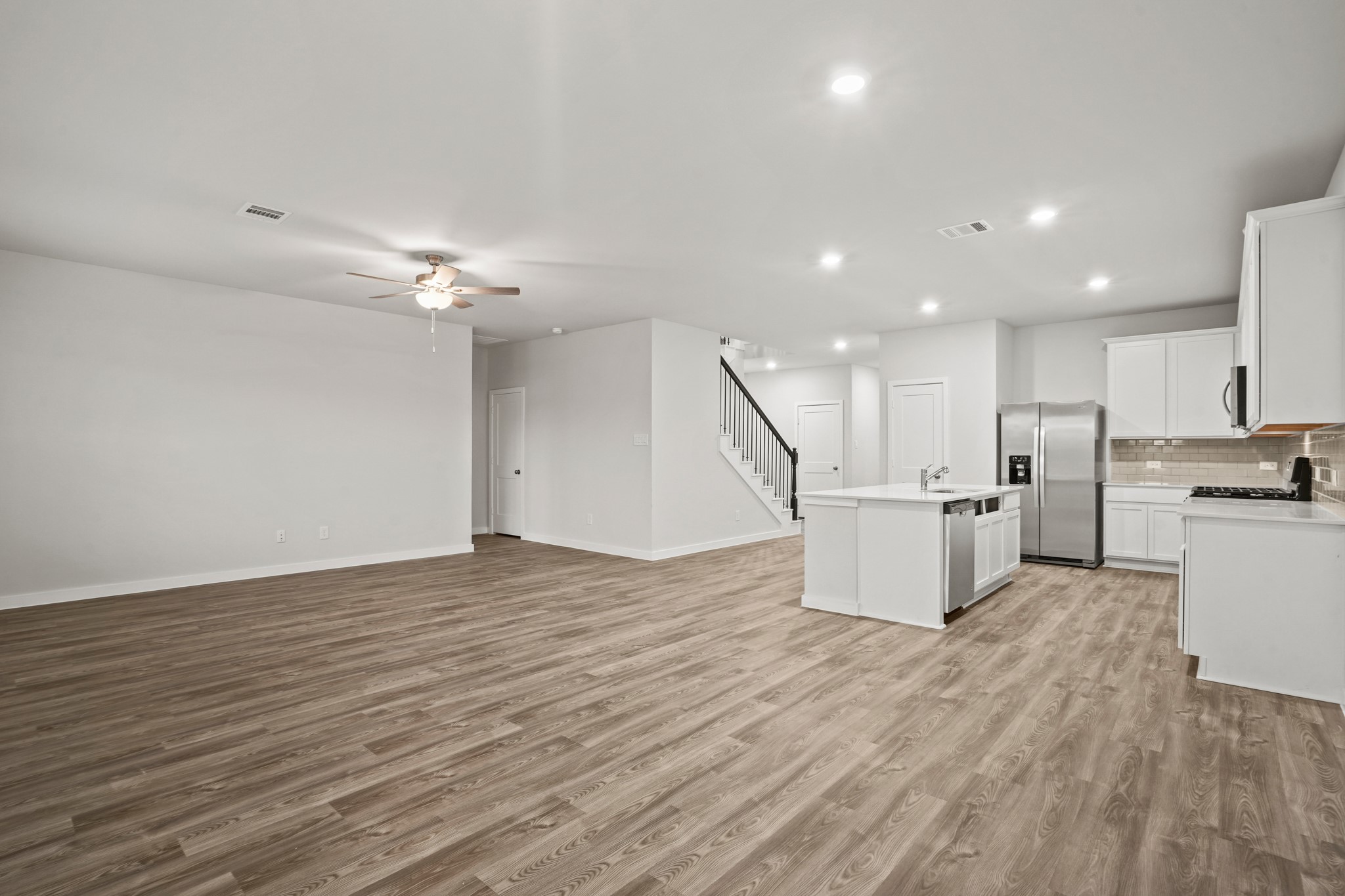 9712 Caney Bend Road Conroe, TX 77303 - Photo 5 of 25 representative photo