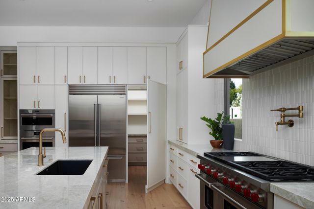 $4,250,000 | 12637 North 68th Place, Scottsdale, AZ 85254