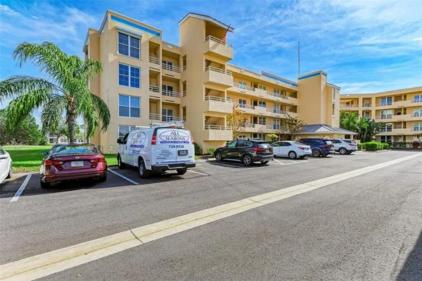 $2,200 | 4480 Fairways Boulevard, Unit 109, Bradenton, FL 34209