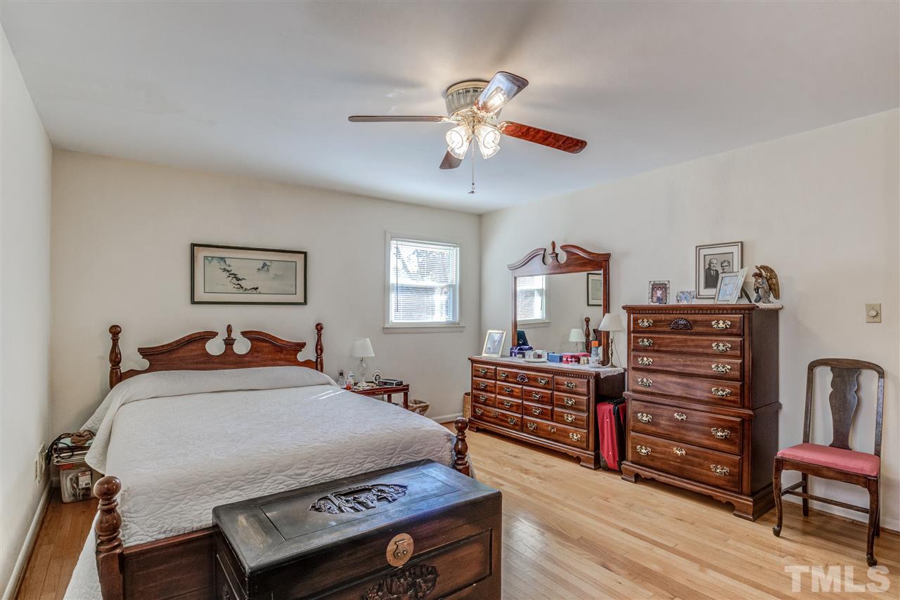 4821 Greenbrier Road Raleigh, NC 27603 - Photo 16 of 24