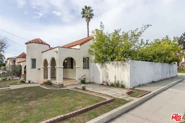$795,000 | 1025 East Garfield Avenue, Glendale, CA 91205