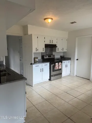 $89,900 | 125 Camero Drive, Jackson, MS 39206