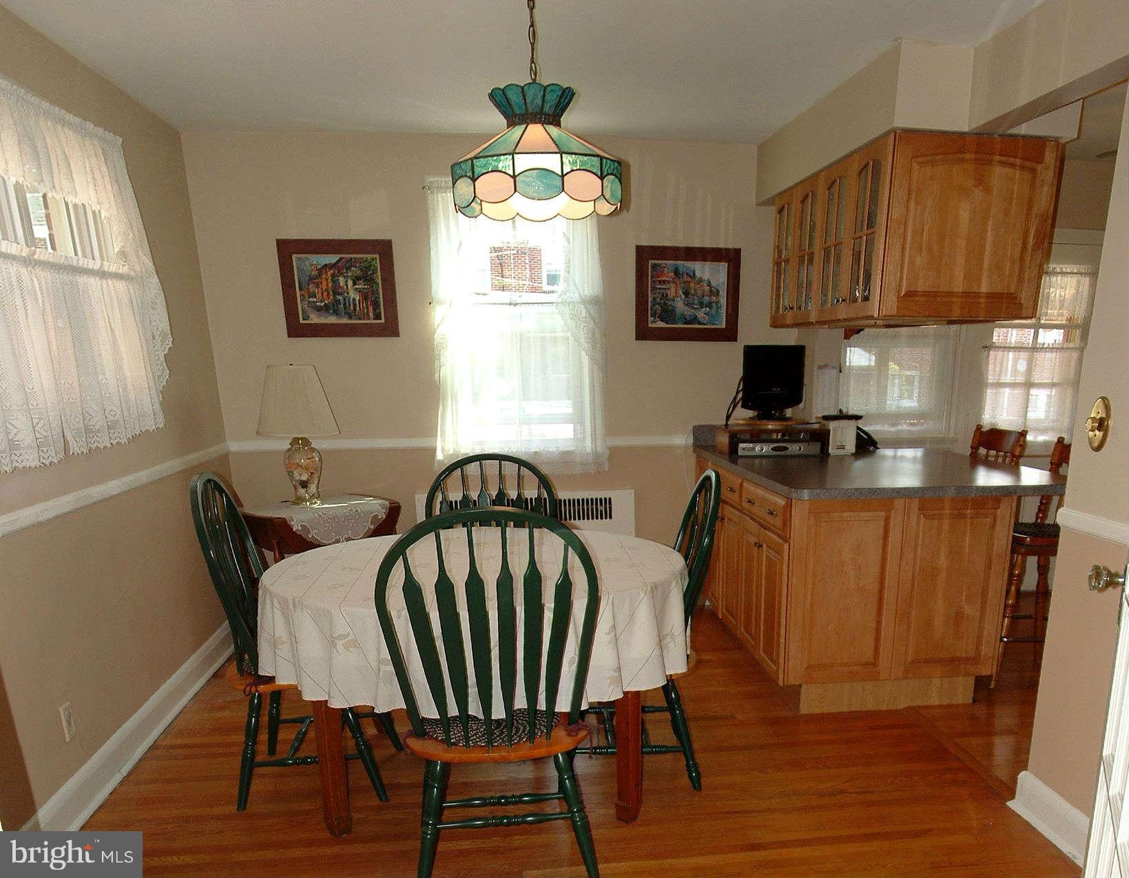 423 Academy Road Catonsville, MD 21228 - Photo 5 of 24 Dining Room