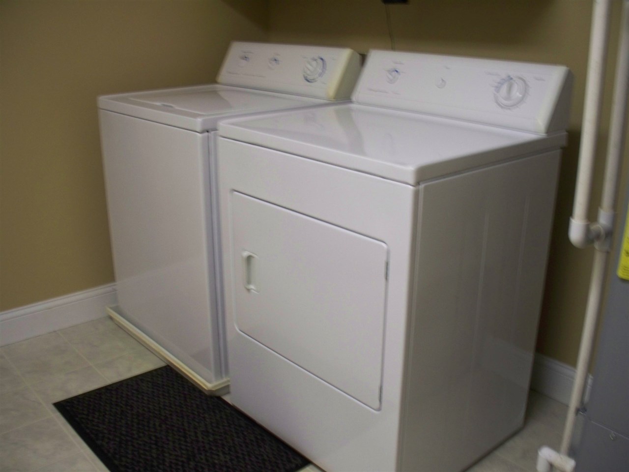 373 Lafayette Road, Unit 307 Hampton, NH 03842 - Photo 7 of 14