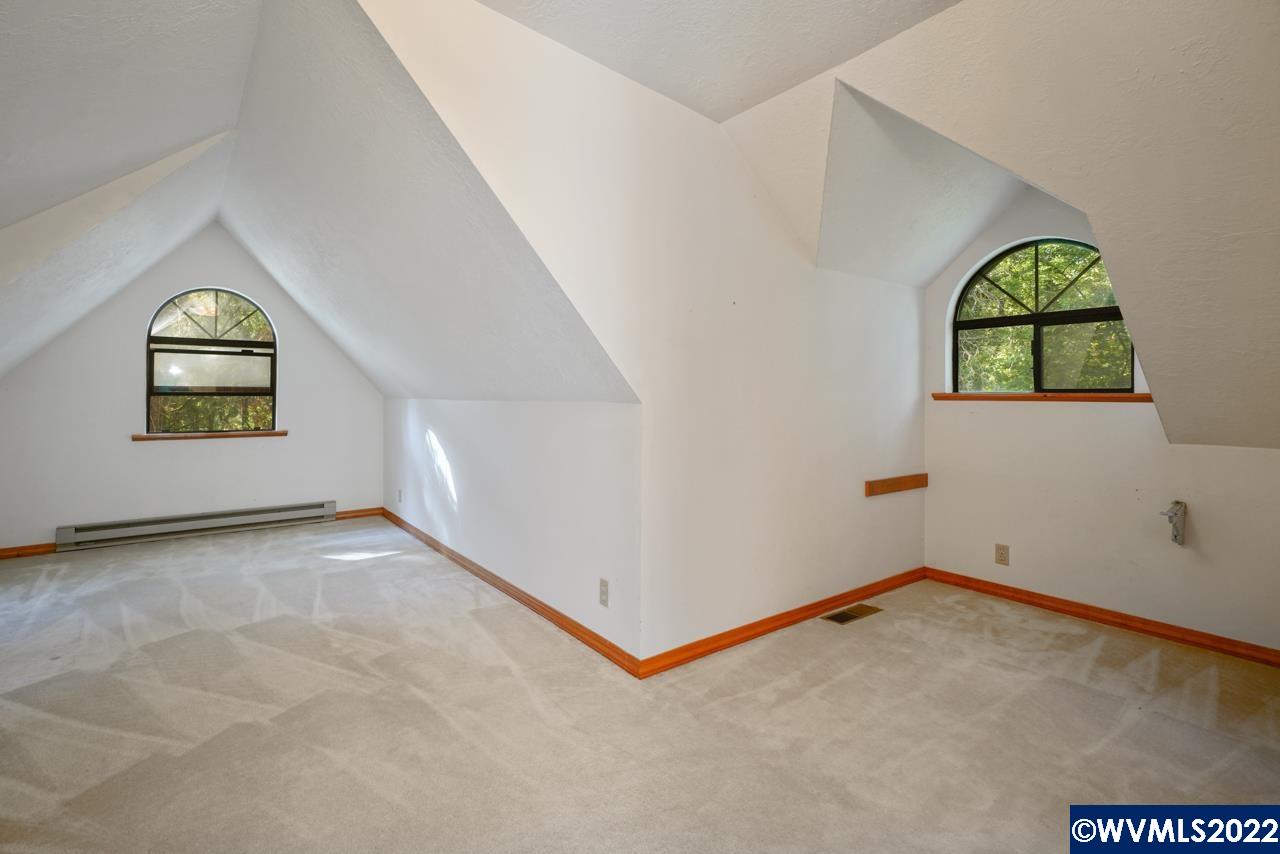 6515 Lardon Road Northeast Salem, OR 97305 - Photo 18 of 31
