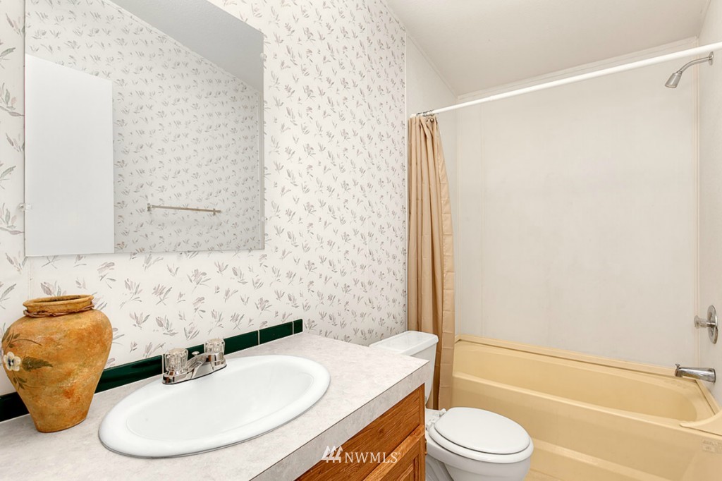 236 Park Avenue North Renton, WA 98057 - Photo 11 of 12 Gallery Image 11