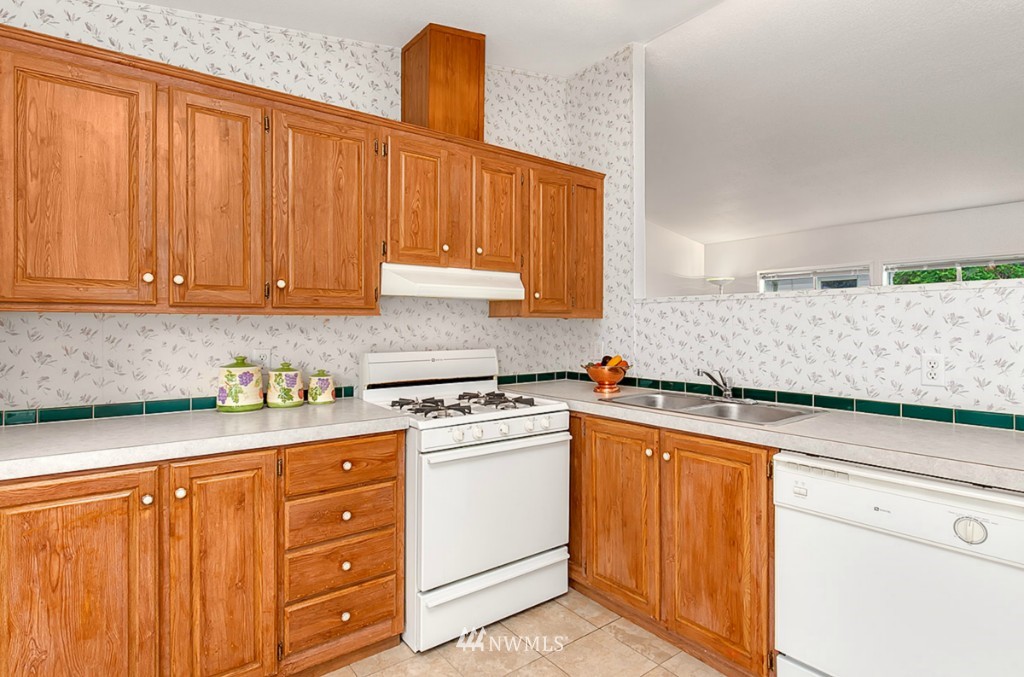 236 Park Avenue North Renton, WA 98057 - Photo 6 of 12 Gallery Image 6