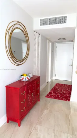 $3,500 | 5701 Collins Avenue, Unit 803, Miami Beach, FL 33140