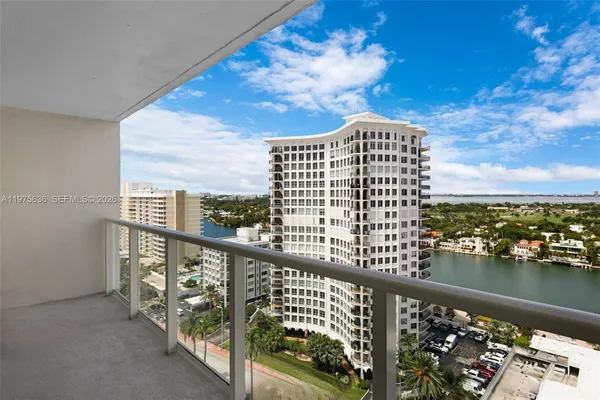 $3,500 | 5701 Collins Avenue, Unit 803, Miami Beach, FL 33140