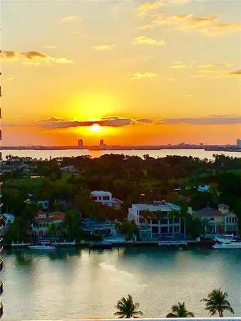 $3,500 | 5701 Collins Avenue, Unit 803, Miami Beach, FL 33140