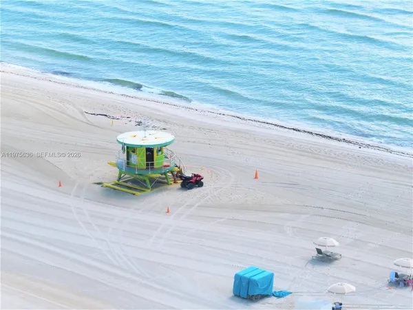 $3,500 | 5701 Collins Avenue, Unit 803, Miami Beach, FL 33140