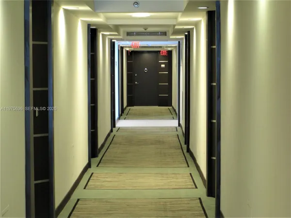 $3,500 | 5701 Collins Avenue, Unit 803, Miami Beach, FL 33140