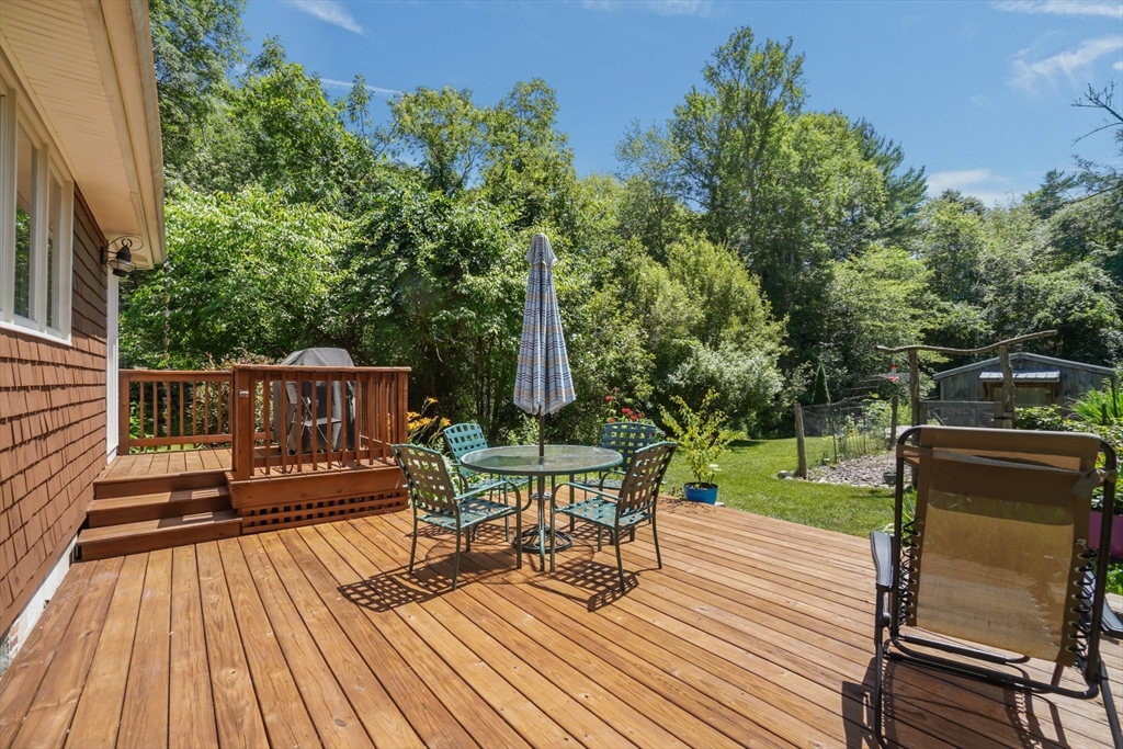 12 Juniper Road Lakeville, MA 02347 - Photo 3 of 42