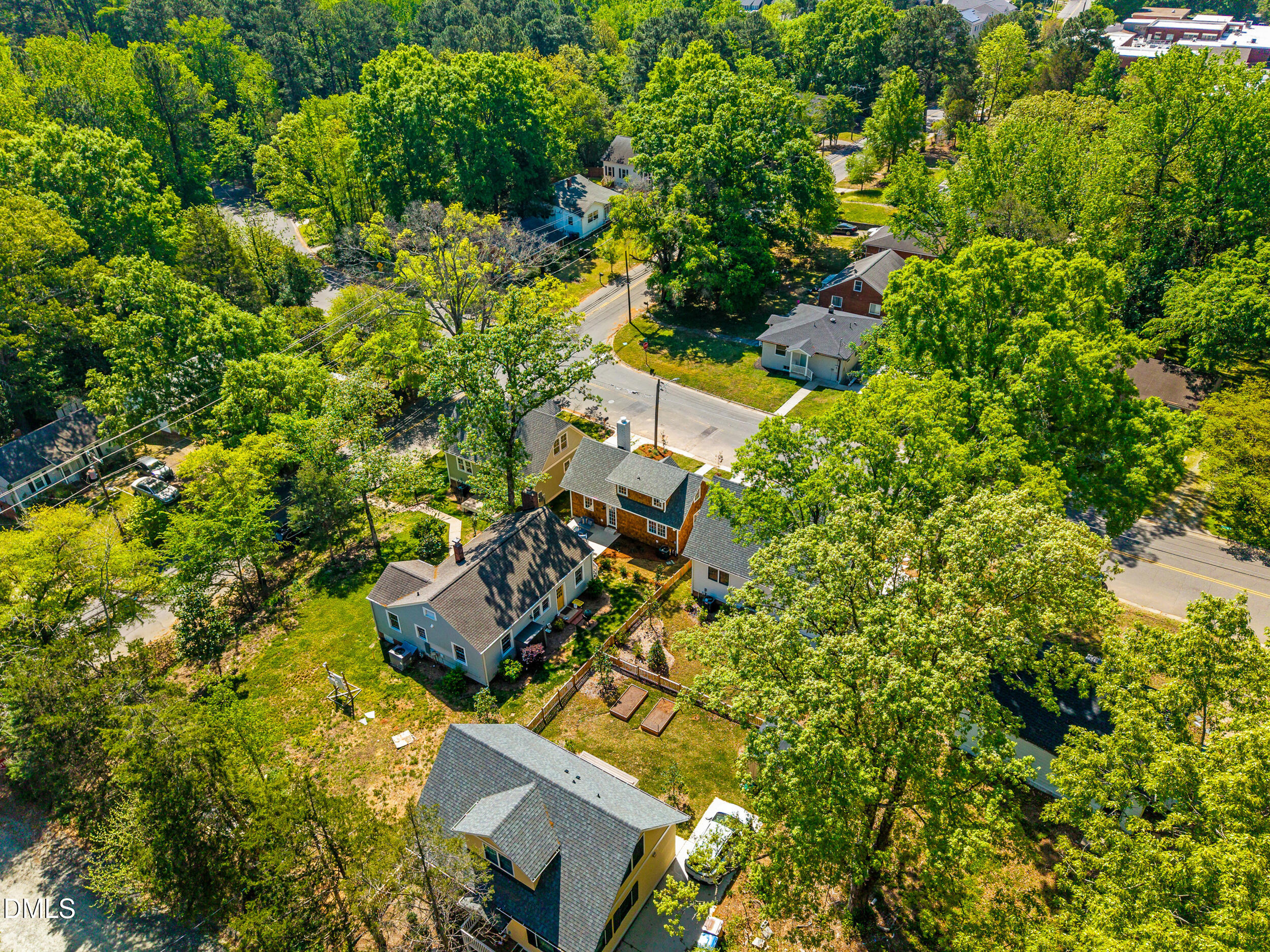 1904 Ward Street Durham, NC 27707 - Photo 31 of 34 31_photos-35