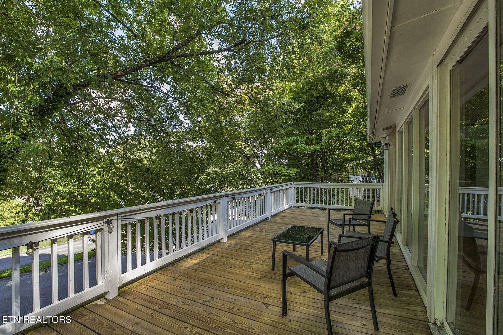 102 Oxford Road Oak Ridge, TN 37830 - Photo 4 of 59 04_OxfordRoad_102_FrontDeck01